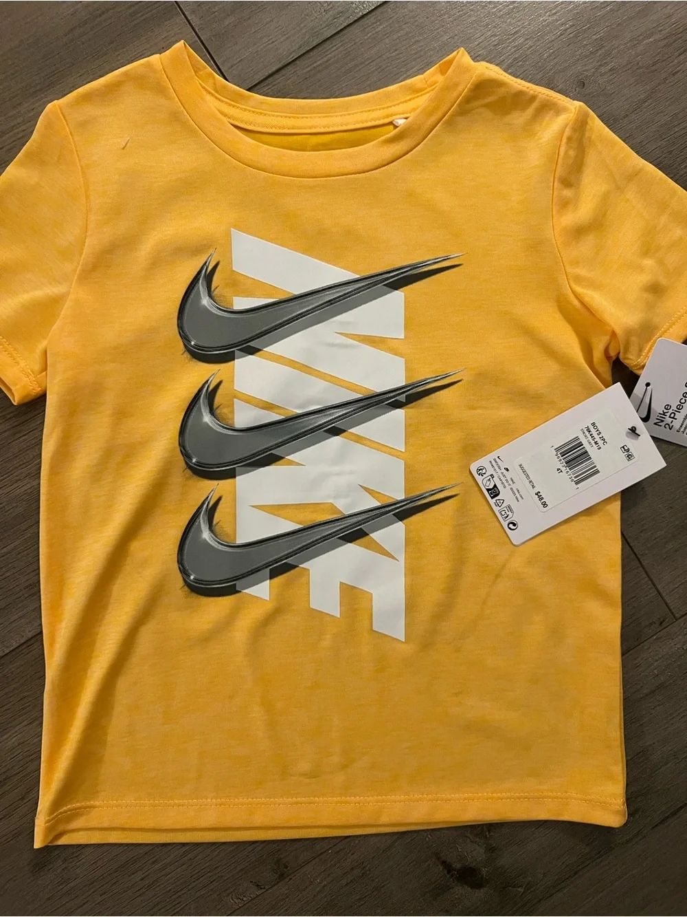 Nike orange Tee with Gray Shorts Set